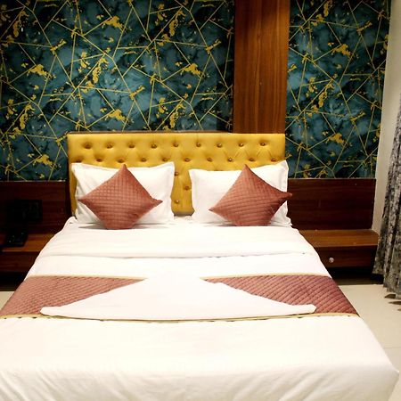 Hotel India Gate Narhe, Pune Exterior foto