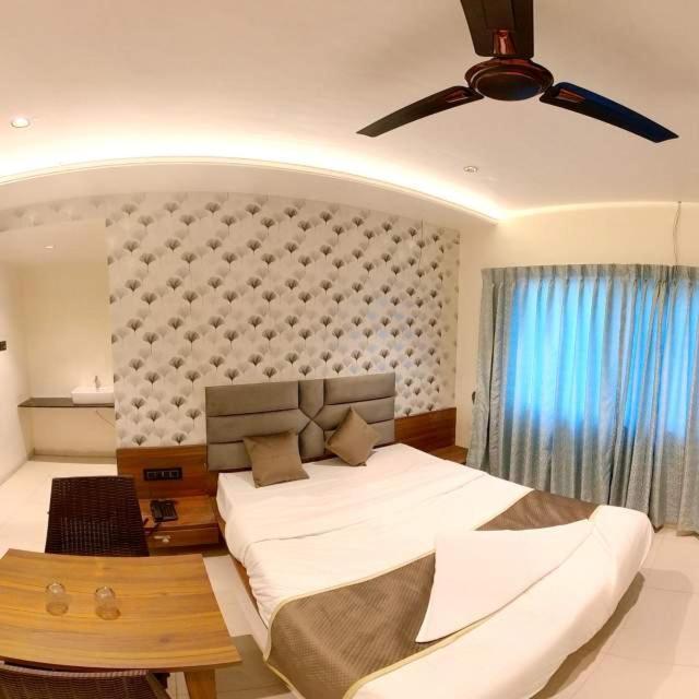 Hotel India Gate Narhe, Pune Exterior foto