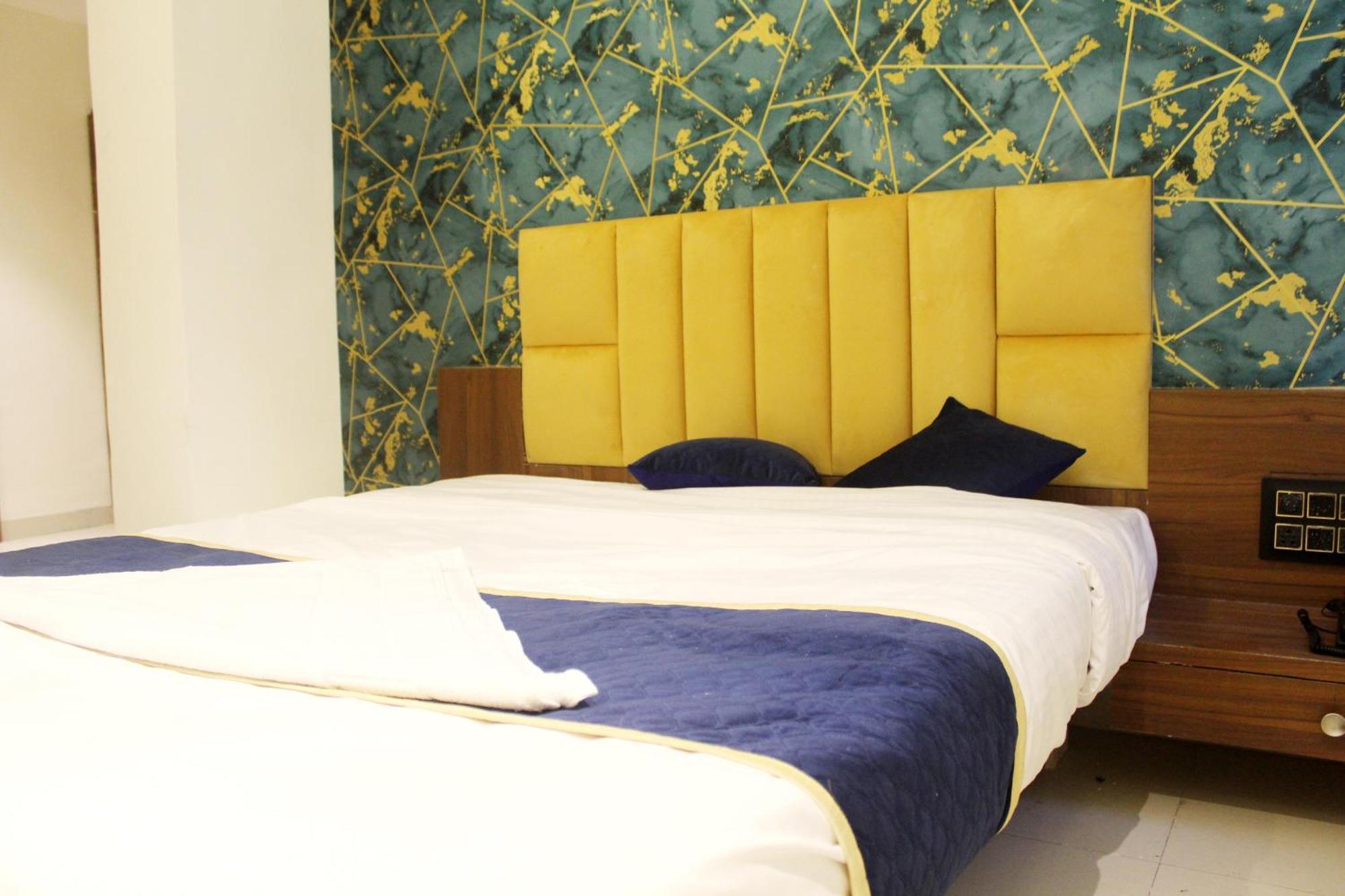 Hotel India Gate Narhe, Pune Exterior foto