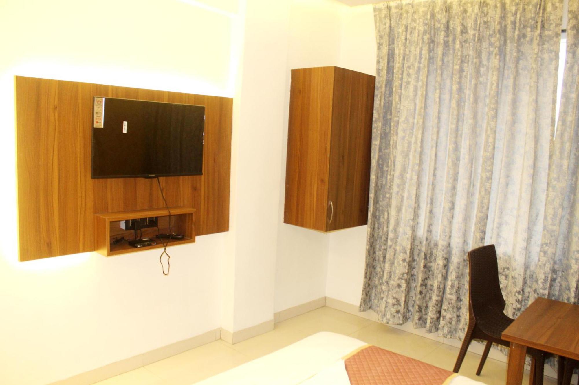 Hotel India Gate Narhe, Pune Exterior foto