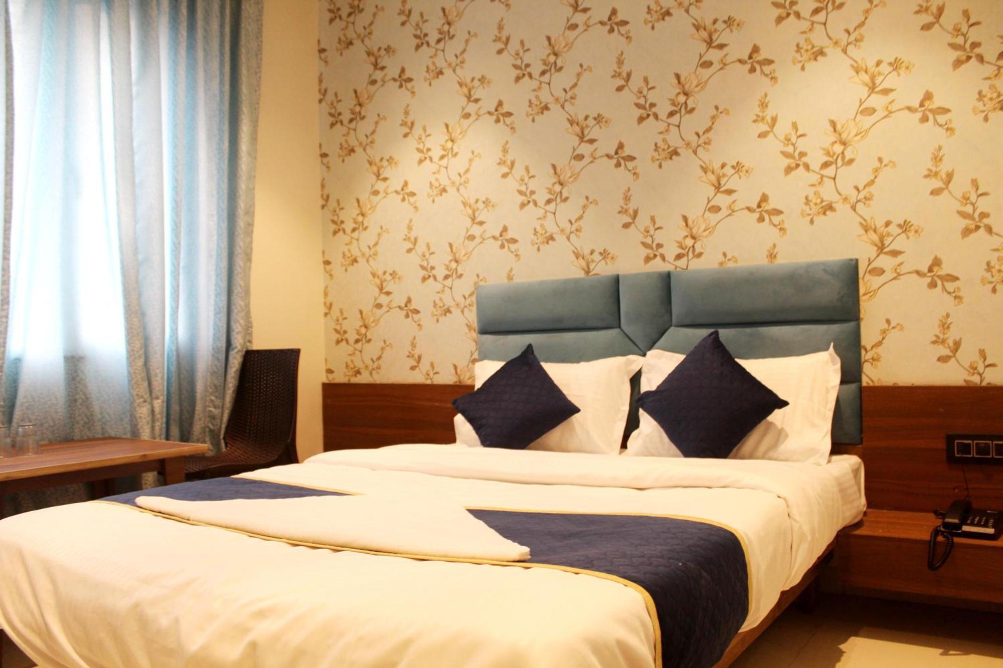Hotel India Gate Narhe, Pune Exterior foto