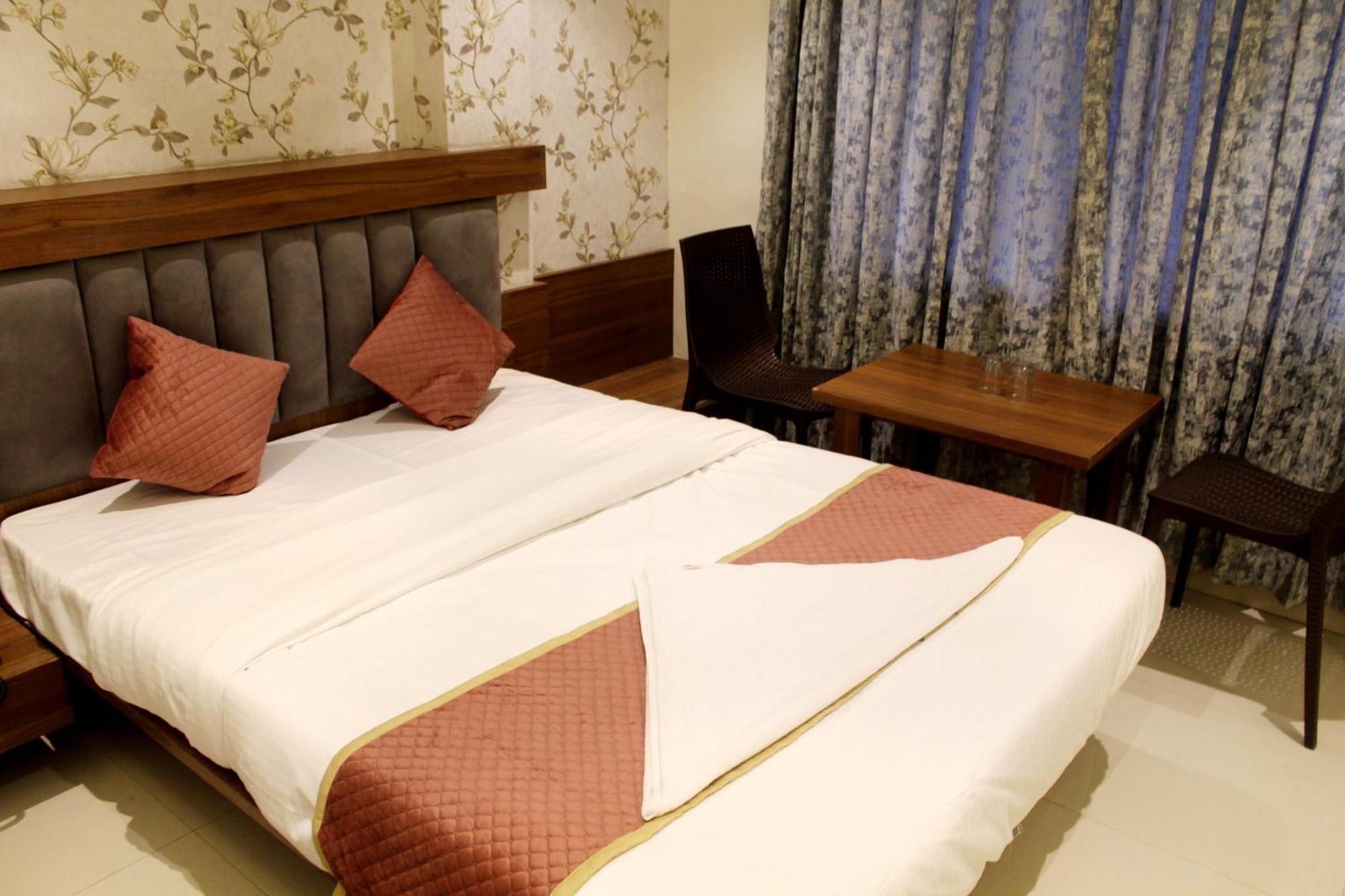 Hotel India Gate Narhe, Pune Exterior foto